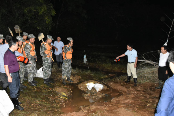 深夜鏖战“一号泡泉”